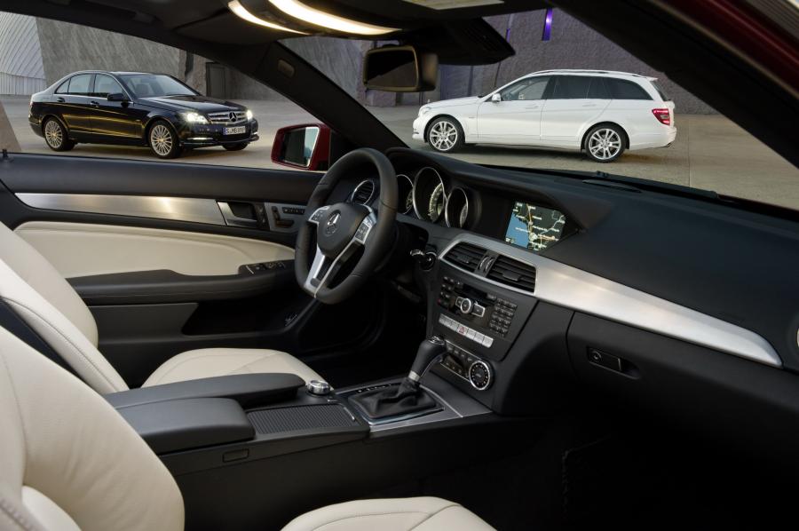  Mercedes-Benz C-Class 2011 года  (фото 5 из 23)